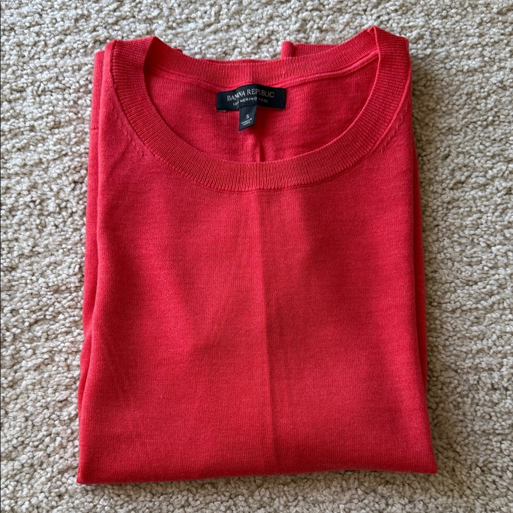 Set of Three Banana Republic Merino Wool Crewneck Sweaters - Picture 3 of 4